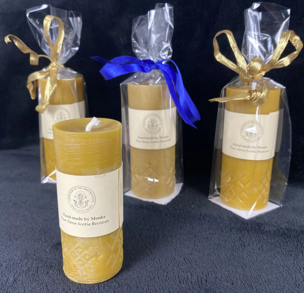 Karelia Pillar Beeswax Candle