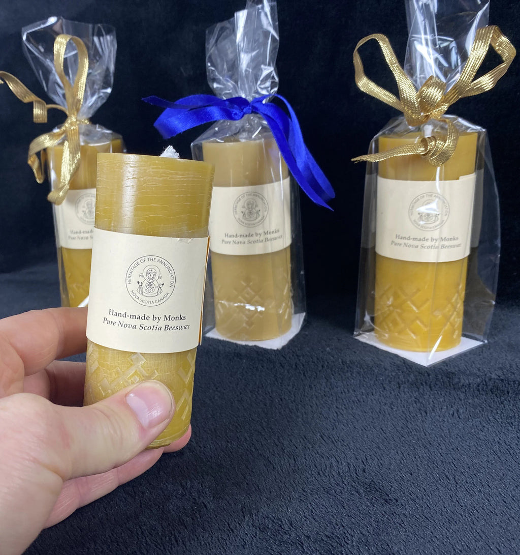 Karelia Pillar Beeswax Candle