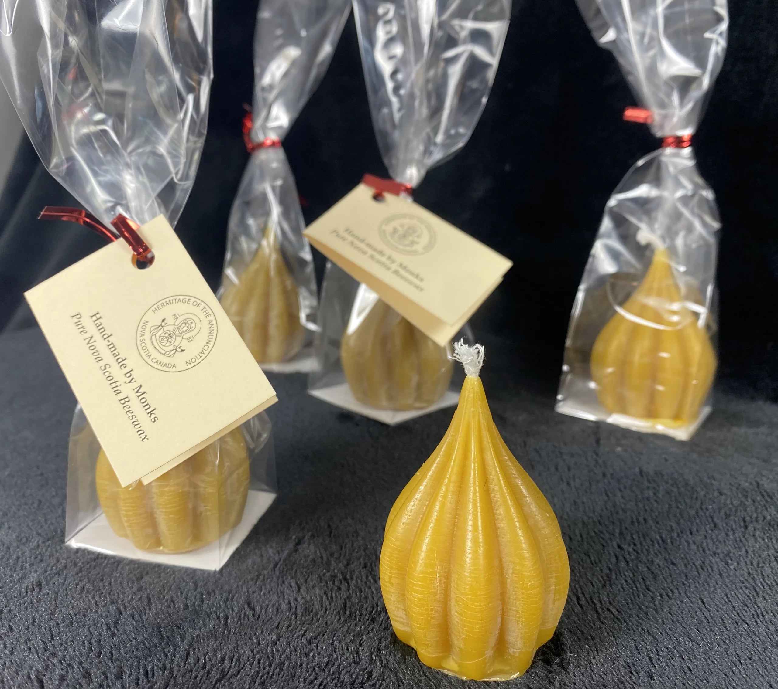 Onion Dome Beeswax Candle - Small